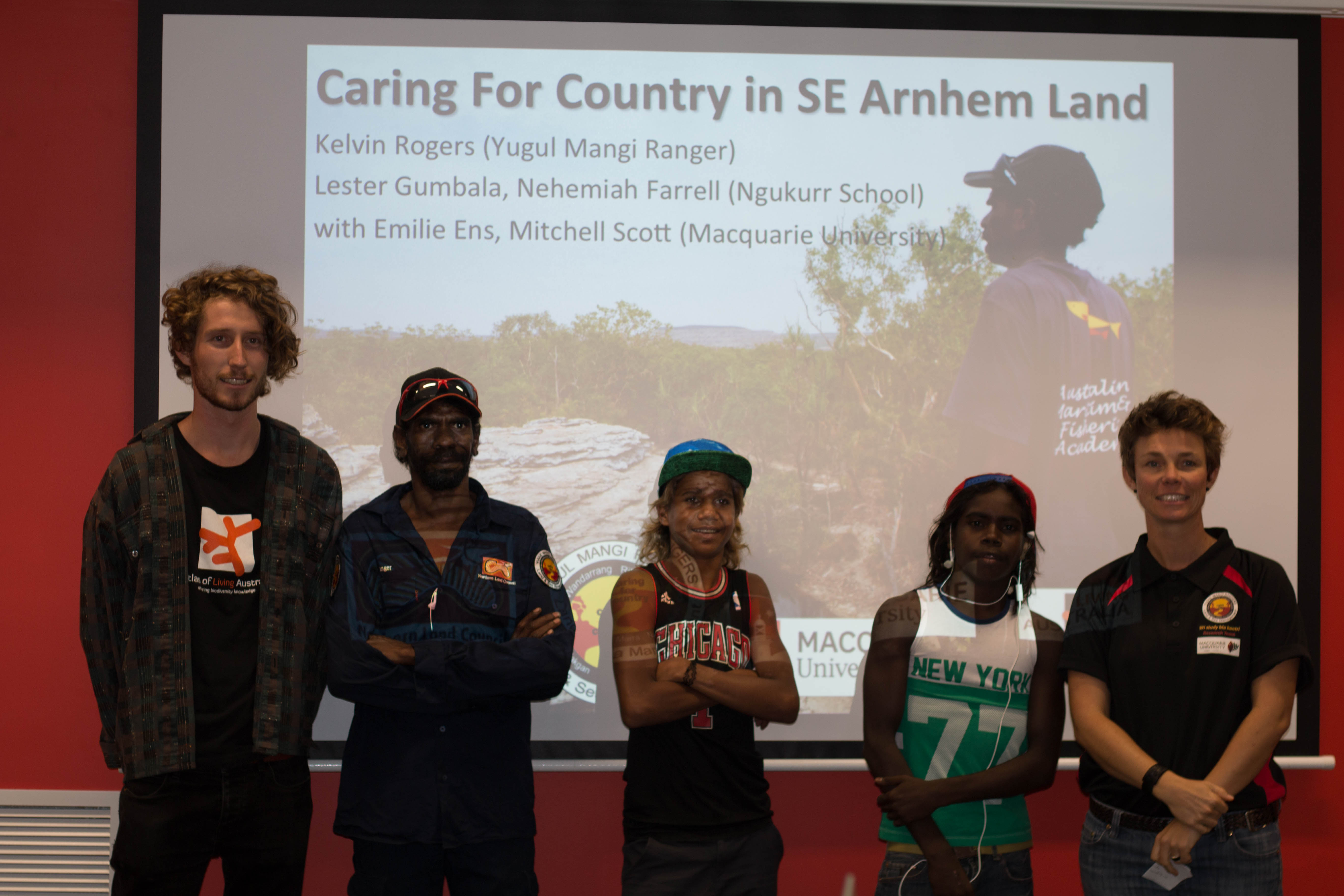 Mitchell Scott (Macquarie University), Kelvin Rogers (Yugul Mangi Ranger), Nehemiah Farrell (Ngukurr School Student), Lester Gumbula (Ngukurr School Student) and Emilie Ens (Macquarie University)