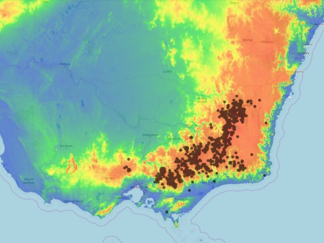 How to show species and environment layers on a map